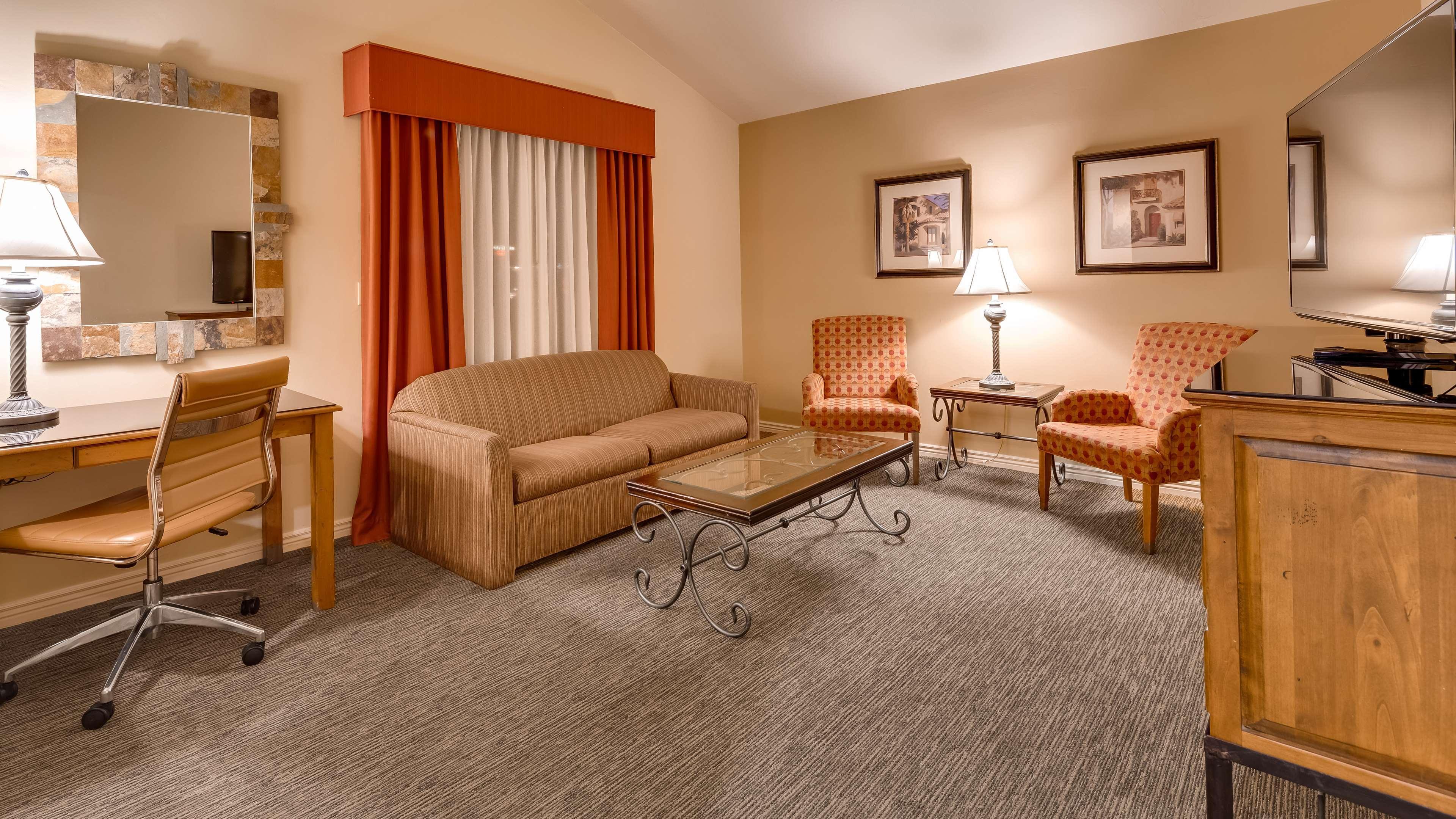 Best Western Plus Arroyo Roble Hotel & Creekside Villas Sedona Exterior photo
