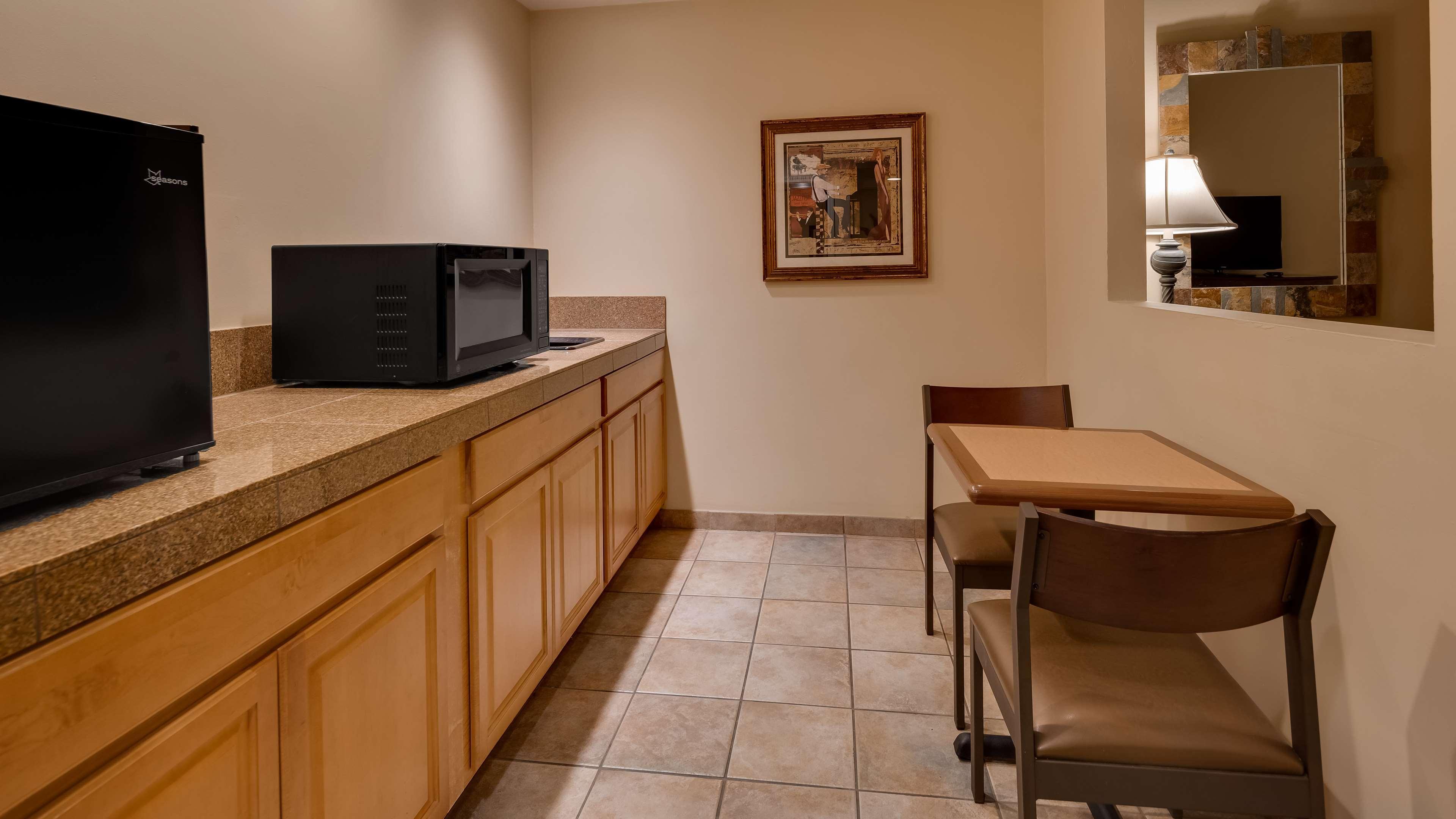 Best Western Plus Arroyo Roble Hotel & Creekside Villas Sedona Exterior photo