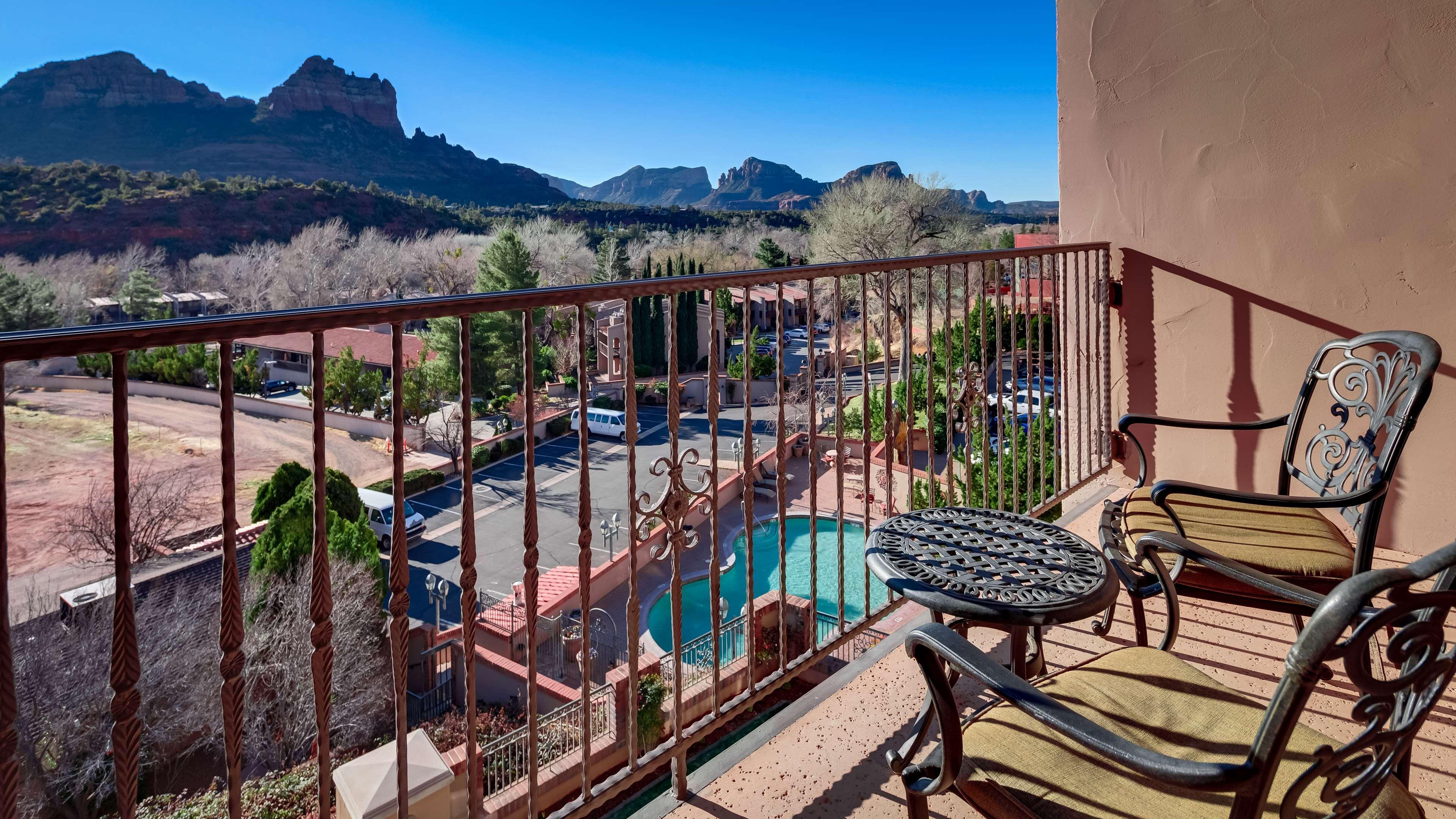 Best Western Plus Arroyo Roble Hotel & Creekside Villas Sedona Exterior photo